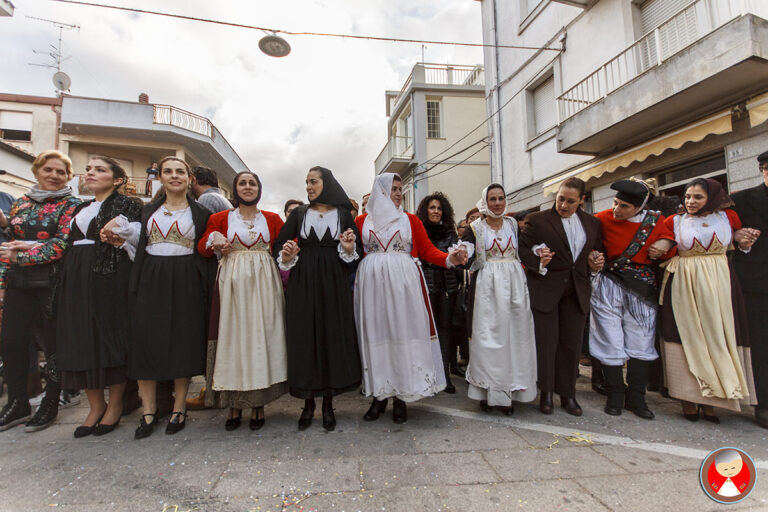 ballo carnevale di mamoiada